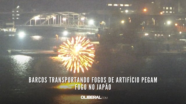 Barcos transportando fogos de artifício pegam fogo no Japão