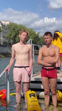Un mois après, l'ouverture, comment se passe la baignade dans la Seine à Paris.