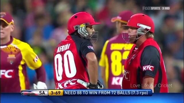Afridi batting for Melbourne Renegades in 2009/2010