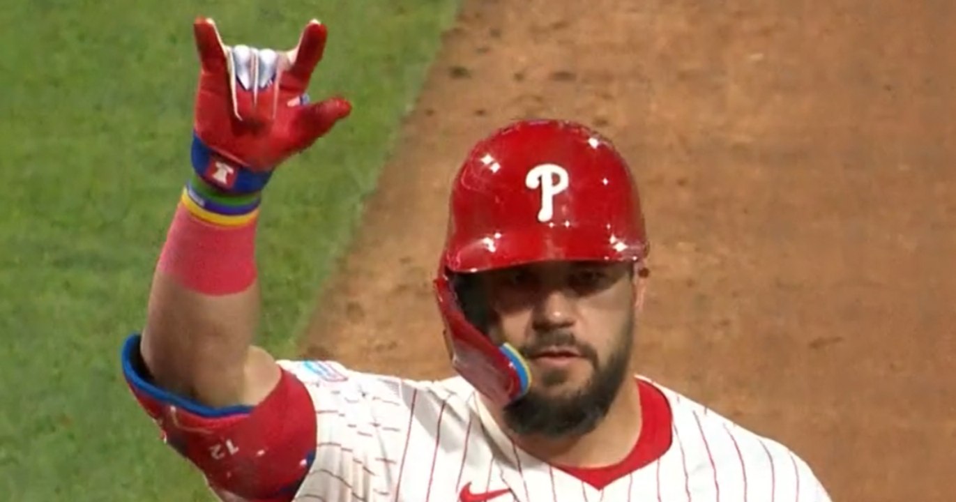 Kyle Schwarber, con grand slam, llegó a 40 jonrones