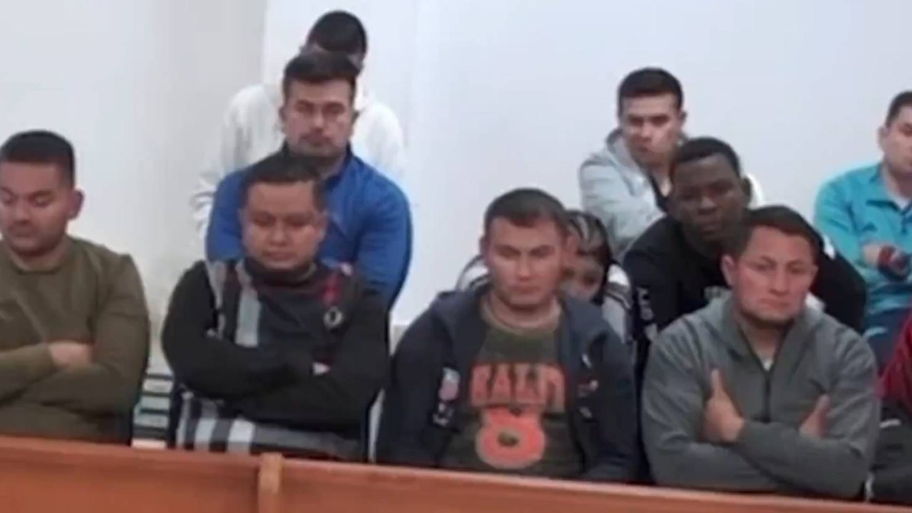 Policías hacían montajes, extorsionaban ladrones y robaban cable con habitantes de calle: ya están presos