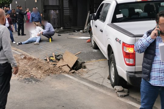 Choque en Coyoacán deja dos lesionados; vecinos detienen a conductor que intentó huir