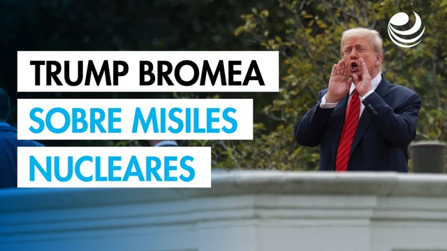 Trump bromea sobre misiles nucleares tras subir al techo de la Casa Blanca