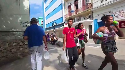 El Corazón Latente de Centro Habana: Un paseo por el famoso Boulevard de San Rafael 🚶‍♂️🇨🇺