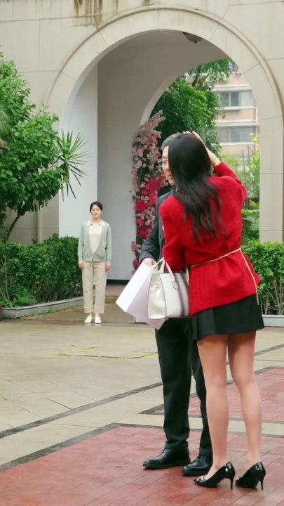 Think She's Poor Loser, Scum Bring Illegitimate Son Home! Unware 1 Call From Her,His Company Ruined!