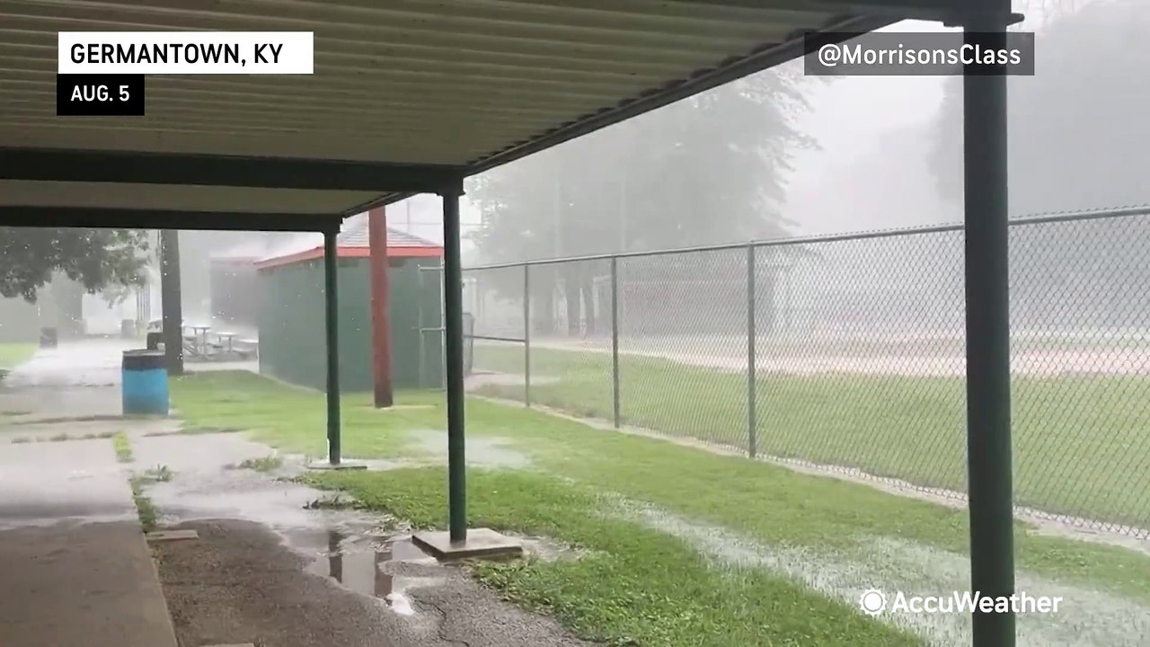 Thunderstorms soak the Southeast