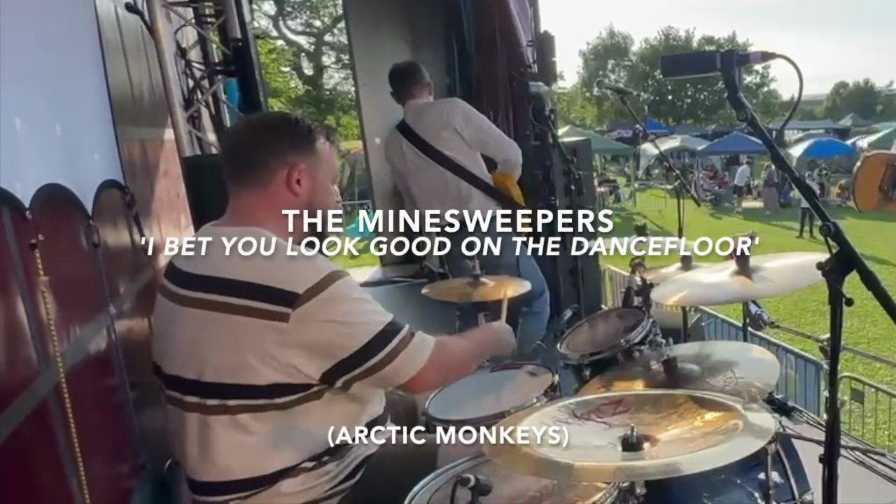 I Bet You Look Good On The Dance Floor - Arctic Monkeys Cover by The Minesweepers (LIVE)