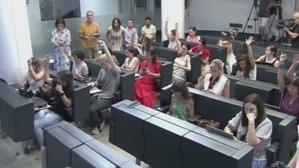 Tellado acoge el relevo de las 'vacaciones sobrevaloradas' de Feijóo: "Tengo que decir que las preguntas en las ruedas de prensa están sobrevaloradas"