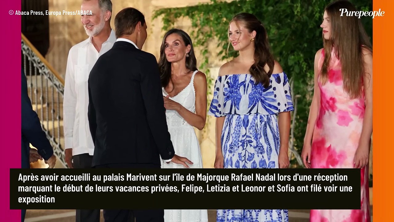 Letizia, Felipe, Sofia et Leonor d'Espagne au complet ! Même en vacances, la famille ne chôme pas