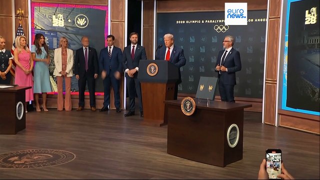 Donald Trump menace d'augmenter les droits de douane à 35% sur les produits européens