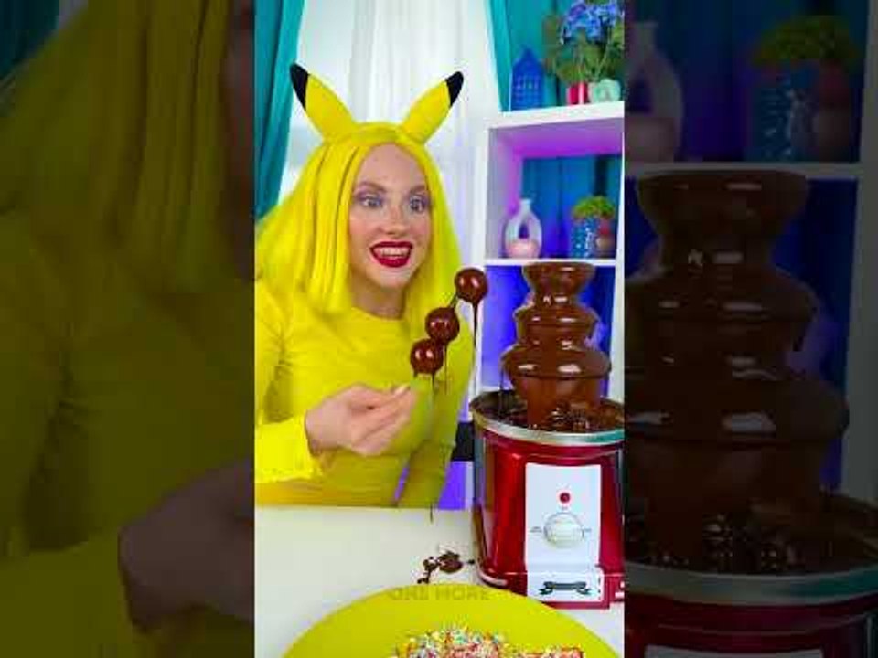 Next level chocolate fountain trick you have to try! 🍫✨ #diy #shorts `