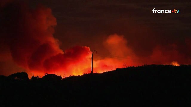 Incendie dans l'Aude: Regardez les images impressionnantes du plus gros incendie de l’été en France qui a déjà parcouru 16.000 hectares - VIDEO