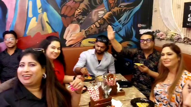 The Cafe artist || 🥳. Music video Baawra ishq ki meeting ke bad celebration 🍾 Friendship Day ꧁⪻♥ ɑɑｗrɑ ishq ♥⪼꧂ ब्लास्ट इन बॉलीवुड सिनेमा