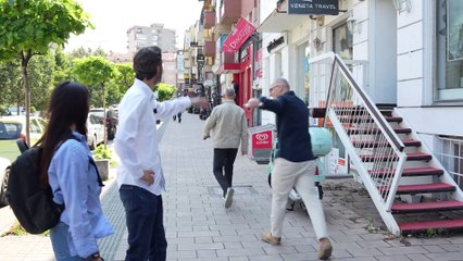 Uran Ismaili flet me bizneset në Sheshin "Xhorxh Bush": Vendimet pa plane e konsultim bllokuan punën e bizneseve (VIDEO)