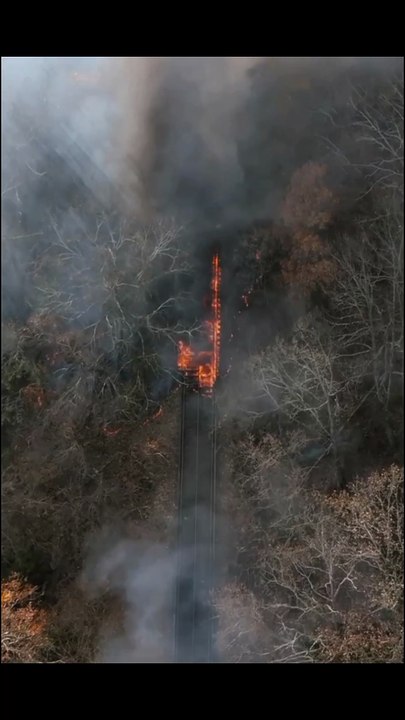 Incendie en Corbières : feu toujours actif. Bayrou : "catastrophe d’une ampleur inédite