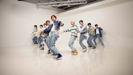 K-Pop Idols: Behind the Glitter and Challenges ✨