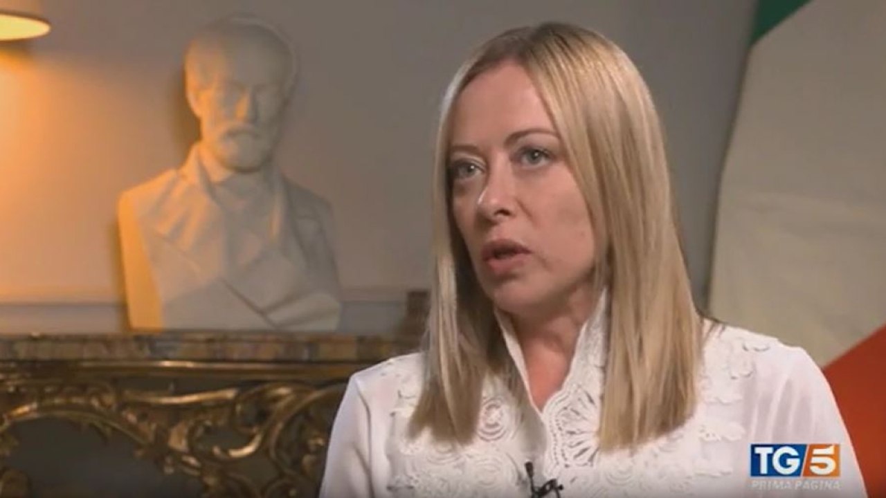 Meloni al Tg5 sul caso Almasri: «Ho agito nel rispetto della legge per tutelare la sicurezza degli italiani»