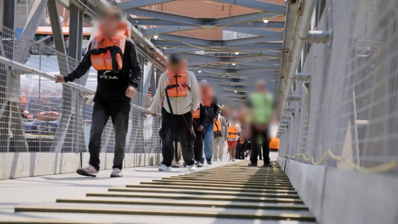 Video: First migrants detained under ‘one in, one out’ UK-France deal