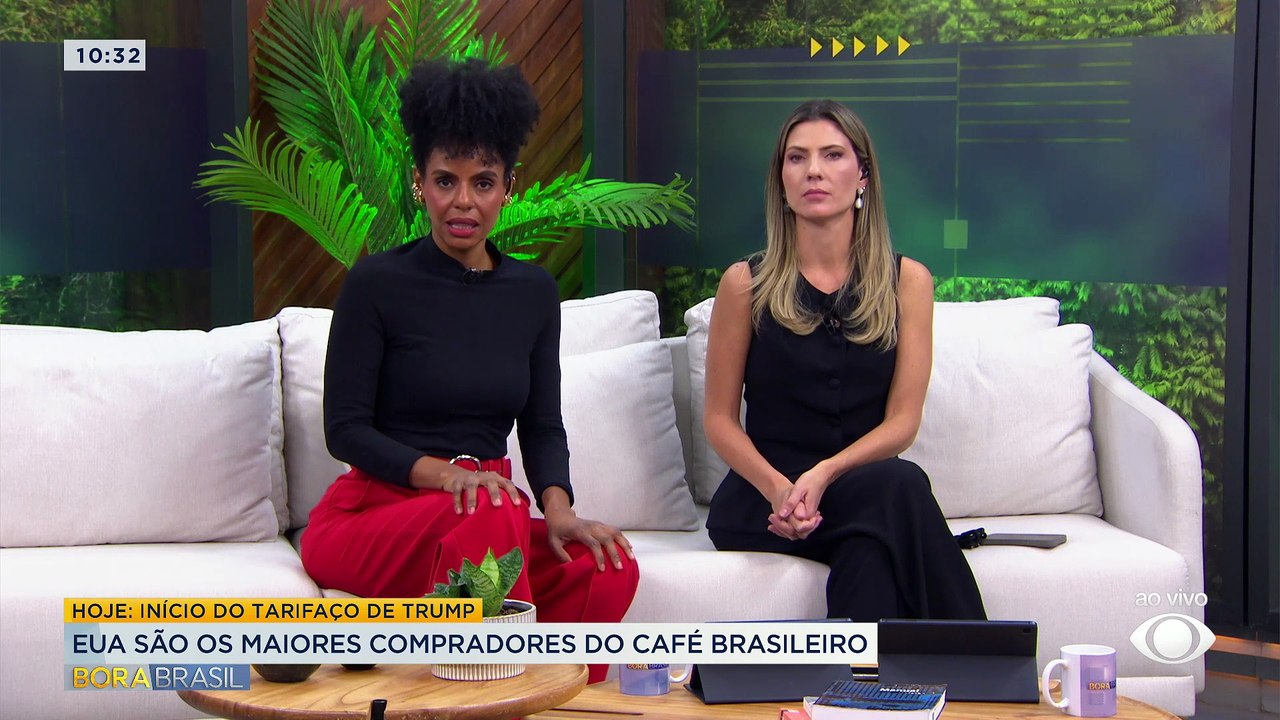 Mulher finge ligar para pizzaria e pede socorro à polícia