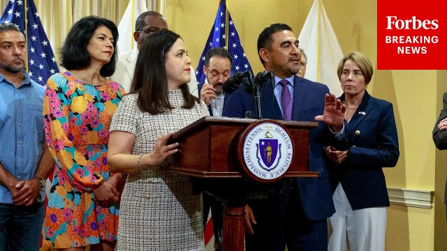 'In Handcuffs Would Be Great': Texas Republican Outright Calls For Arrests Of Texas Dems Who Fled State