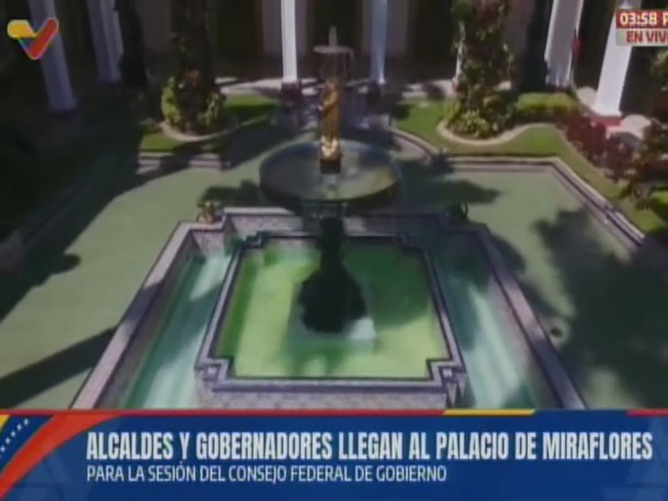 Jefe de Estado recibe a los gobernadores y alcaldes electos en el Palacio de Miraflores