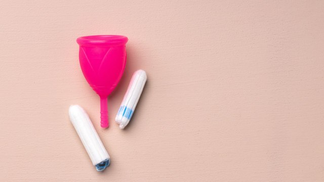 ¿Copas menstruales o tampones?: expertos analizan ambas opciones