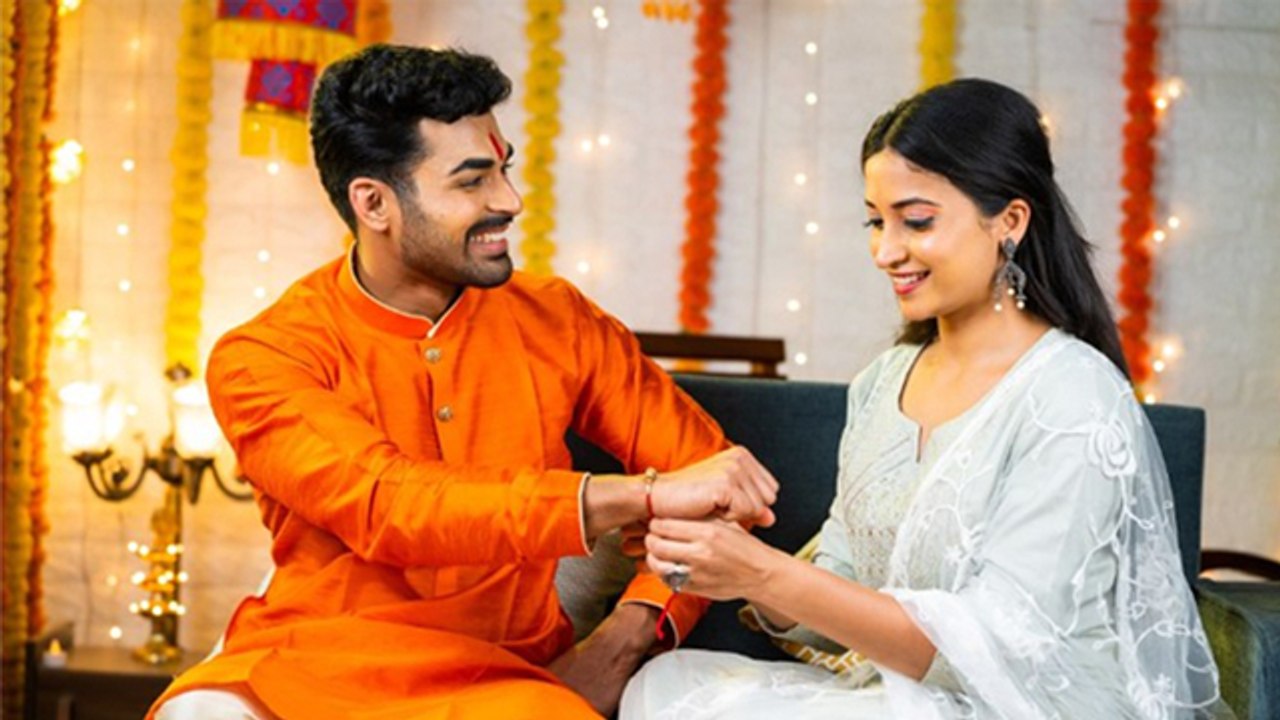 Raksha Bandhan Rahu Kaal Time 2025: रक्षाबंधन पर राहुकाल साया का समय,राखी बांधने का सही मुहूर्त