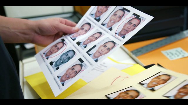 We all bleed red Trailer engl-deut. mit deutschen UT