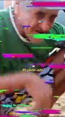 A penguin swims 5_000 miles every year to visit the man who saved his life. Jinjing_ a Magellanic pe