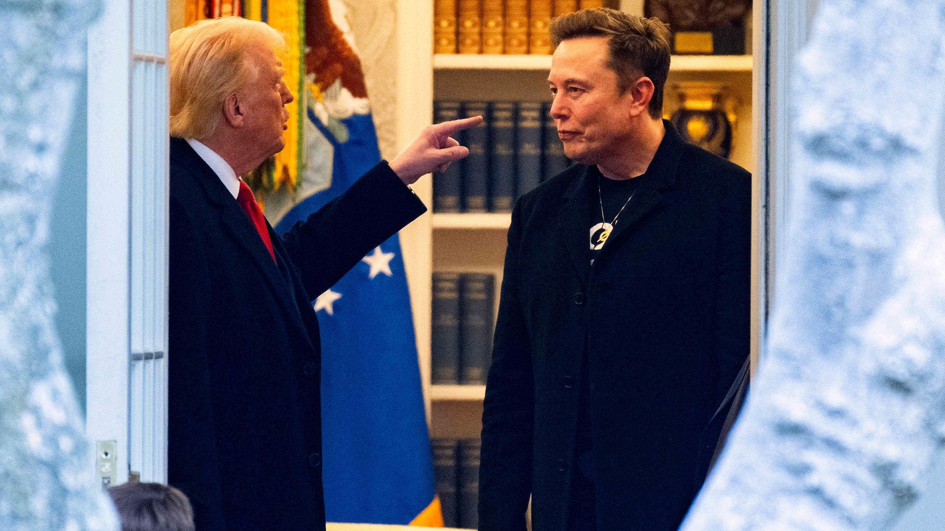 El presidente de EEUU Donald Trump ha sido preguntado por una encuesta que se�ala que Elon Musk es la personas m�s impopular de todo el pa�s.