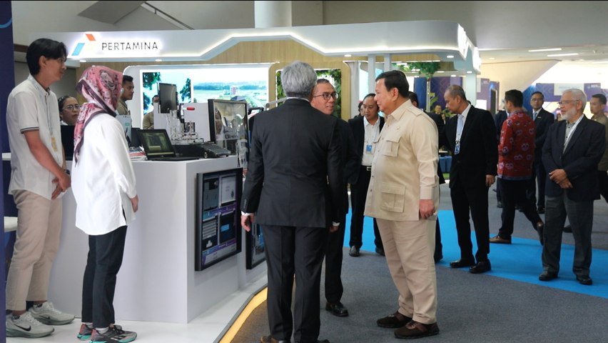 Warga di ITB Antusias Sambut Prabowo Kami Bangga, Bahagia