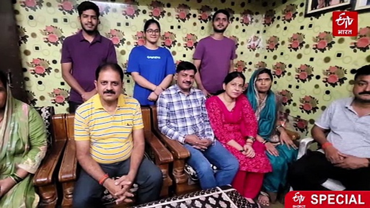 पढ़ाई छूटी, ताने सहे, लकड़ी के पटरे से क्रिकेट खेला; अब वुमेंस वर्ल्ड कप में दमखम दिखाएगी प्रयागराज की बेटी