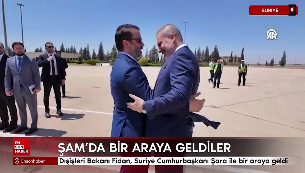 Dışişleri Bakanı Fidan, Suriye Cumhurbaşkanı Şara ile bir araya geldi