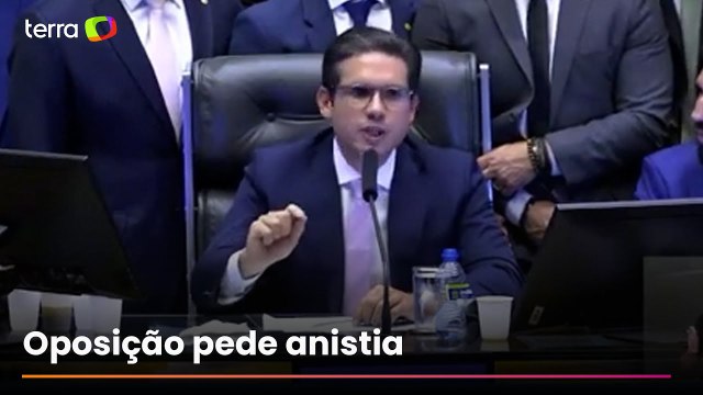 País deve estar em primeiro lugar e não projetos pessoais, diz Motta após retomar controle da Câmara