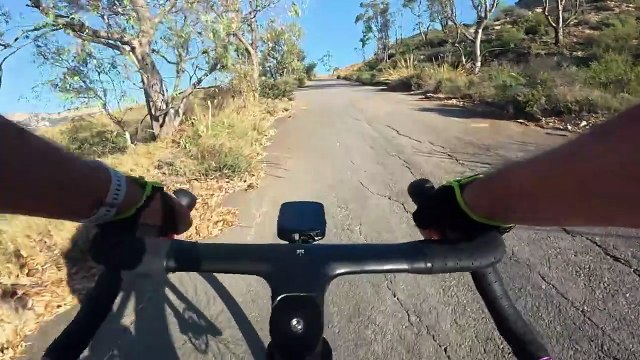 Gravel sur la Sierra de Maigmó _ l'une des plus belles sorties d'Alicante ! 🚴_♂️🌄 #RutaGravel