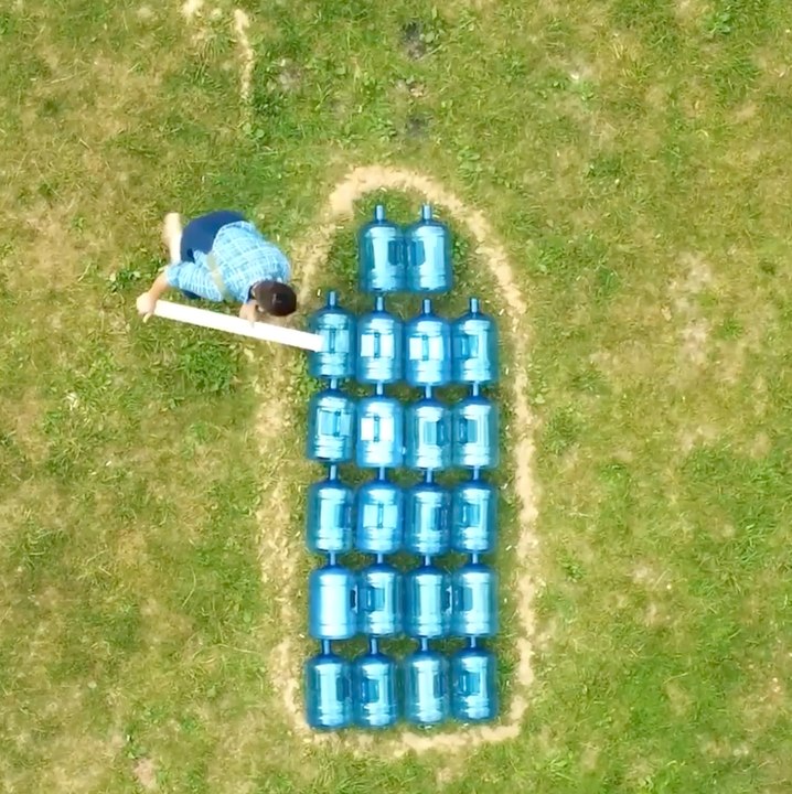 Construire un radeau flottant à partir de bouteilles en plastique - Eco Fun ! ☀️