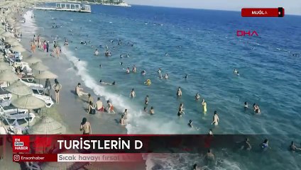 Muğla Bodrum'da turistlerin deniz keyfi