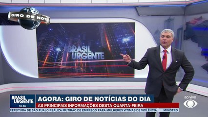 Carregador de celular pega fogo em avião durante voo