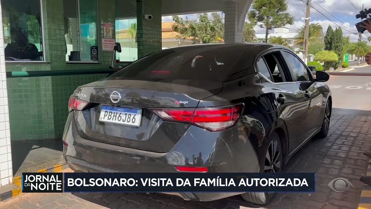 Moraes autoriza visita de familiares a Bolsonaro