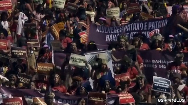 Brasile, marcia delle donne indigene per chiedere giustizia climatica