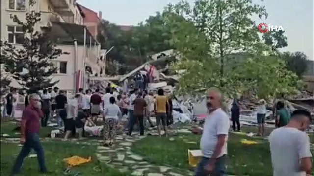 İçişleri Bakanı Yerlikaya: Balıkesir Sındırgı’da 6.1 büyüklüğünde bir deprem meydana gelmiştir