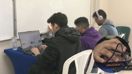 Jóvenes panameños compiten en la 'Hackatón: Semiconductores en la Industria 4.0'