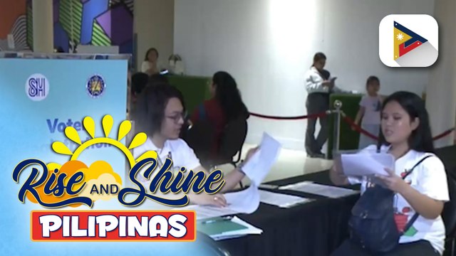 Huling araw ng ‘Special Registration Anywhere Anytime Program’ ng Comelec, dinagsa ng mga nais magparehistro; Voter registration, magpapatuloy sa mga local Comelec office hanggang Aug. 10 | Isaiah Mirafuentes