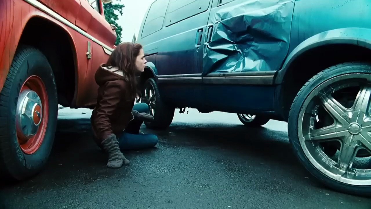 Twilight (2008) Official Trailer
