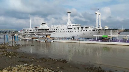 সমুদ্রের পার লঞ্চ ঘাট, চট্টগ্রাম