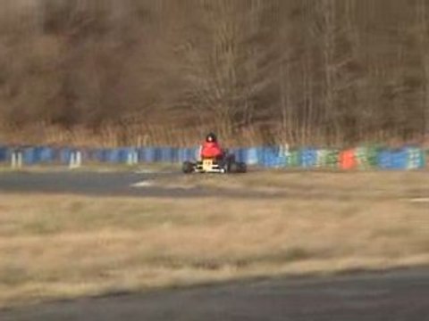essais avec le karting de papy alonso
