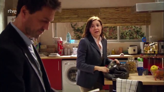 Los Misterios de Laura 3x03 El misterio del invitado inesperado