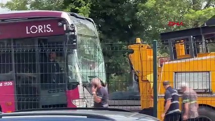 İstanbul'da metrobüs kazası