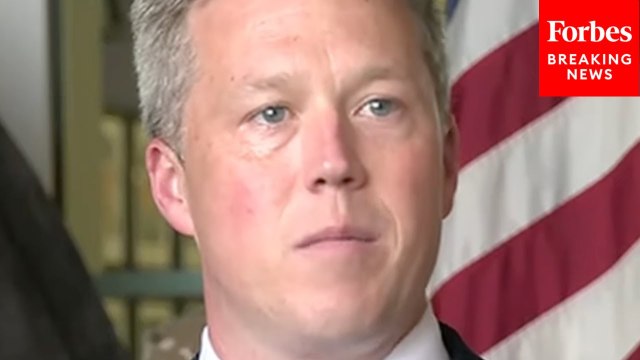 Army Secretary Praises Soldiers' Heroism, 'Entire Federal Government' Is Behind Shooting Victims