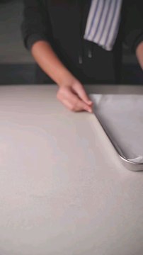 Crispy fried Chicken with sour creamy sauce#fypageシ #foryourpage #cooking #homecooking #goodfood #snacks #chickenrecipe #foodlovers #recipe #simplerecipe #crispychicken #cheese #eating #foodie #yummyfood #friedchicken #deliciousfood